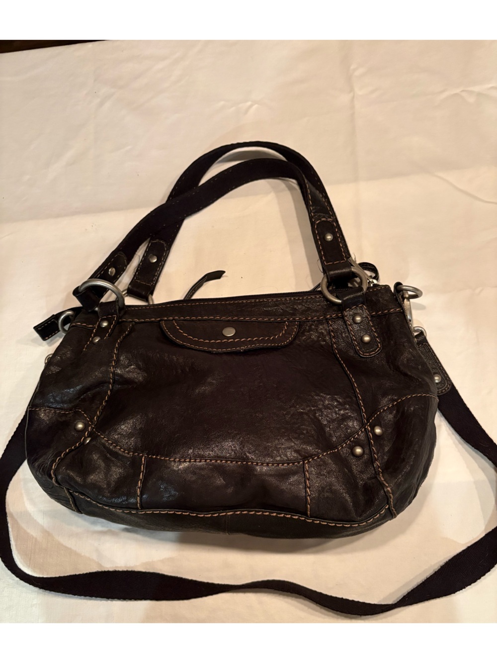 Fossil Black Leather Shoulder Bag with Contrast Stitching